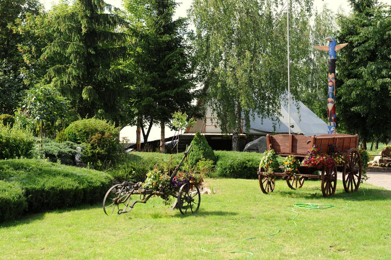Dworek Wymyslowo Tuchola Buitenkant foto